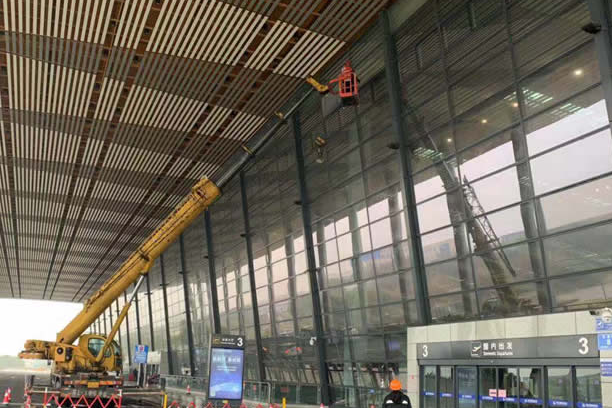 南平玻璃幕墙维护和保养